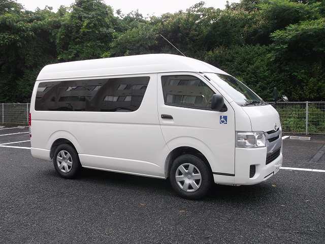送迎車両 送迎車両